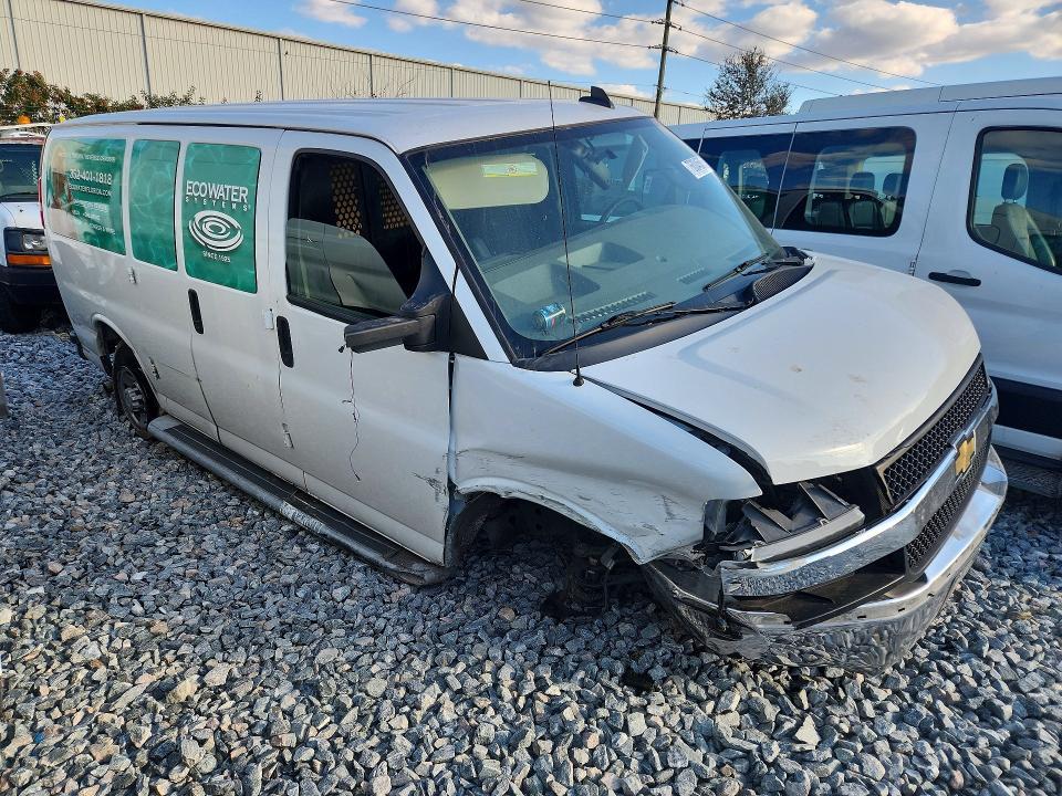 2022 Chevrolet Express G2500