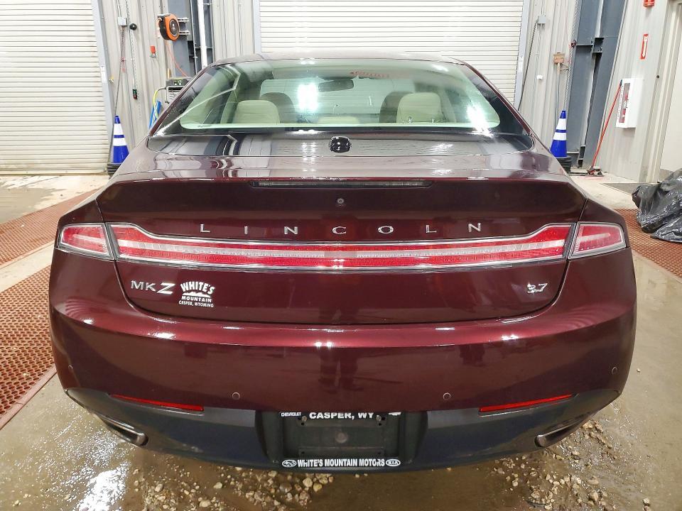 2013 Lincoln Townhouse MKZ
