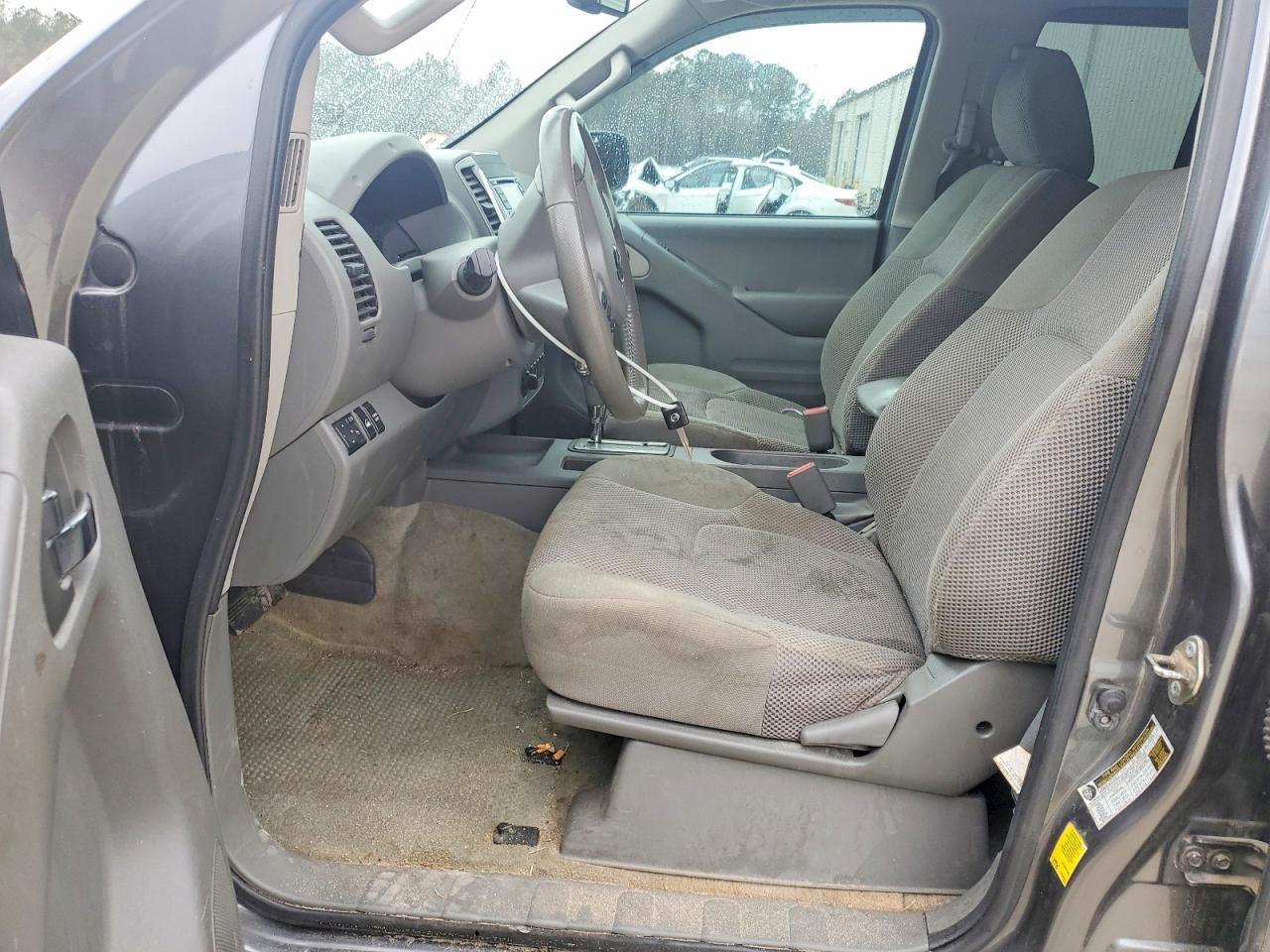 2016 Nissan Frontier S