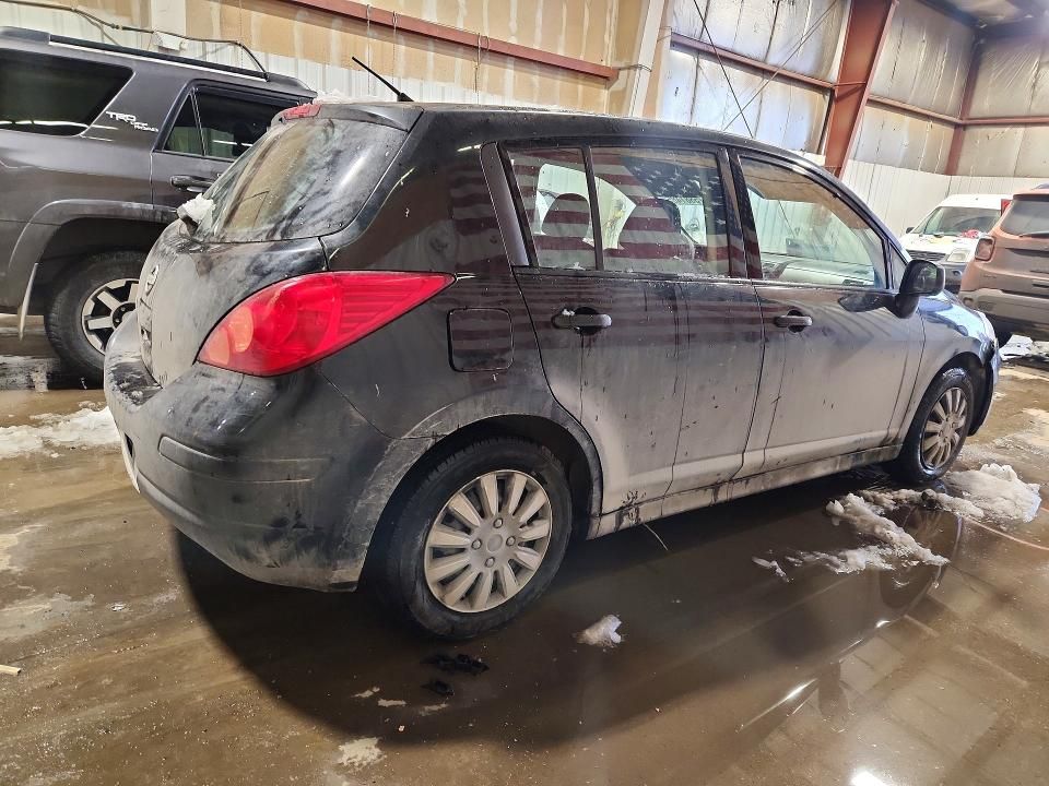 2011 Nissan Versa s