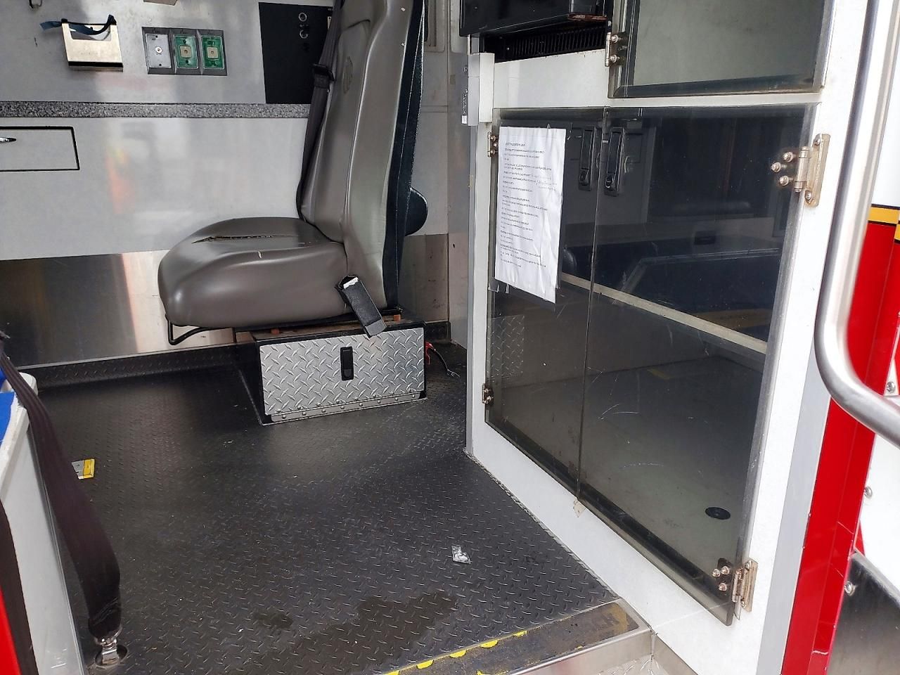 2017 Freigliner 2017 Freightliner Business Class M2 Ambulance