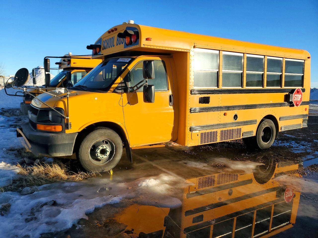 2010 Chev 2010 Thomas Minotour G3500-School Bus