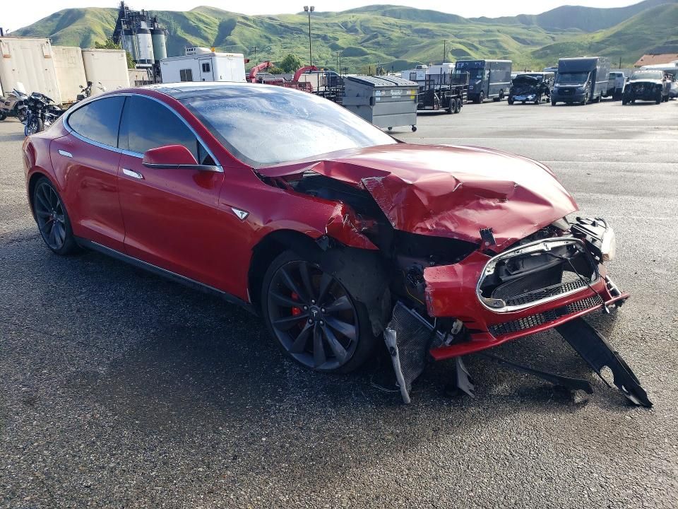 2015 Tesla Model s 85D