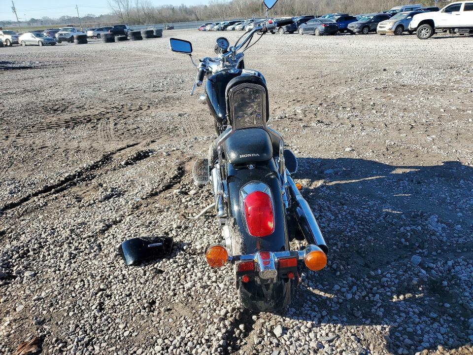 2006 Honda VT1100 C2
