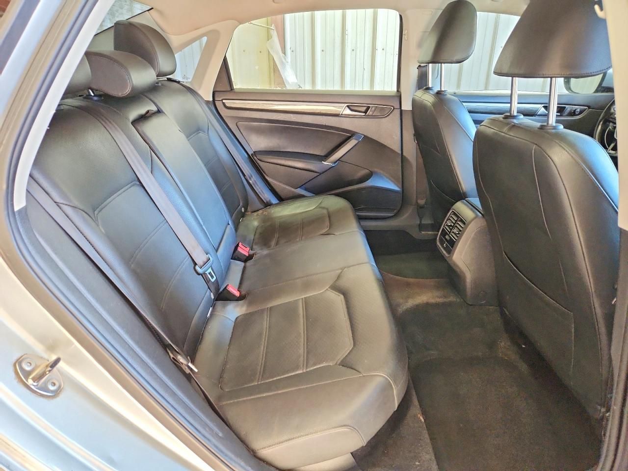 2016 Volkswagen Passat se