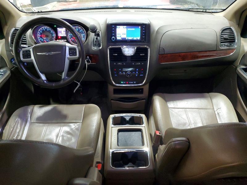2012 Chrysler Town & Country Touring