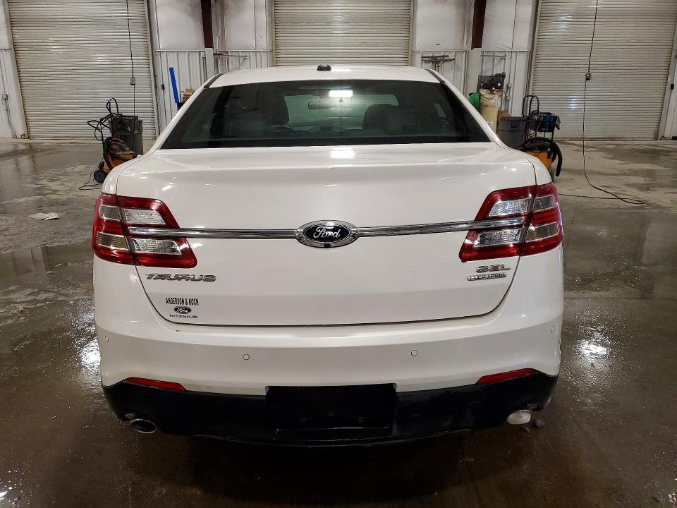 2014 Ford Taurus sel