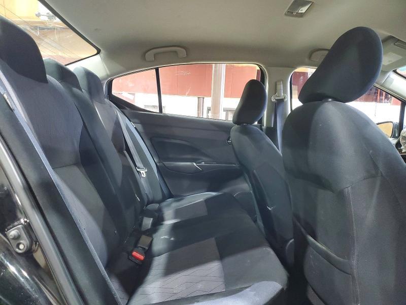 2023 Nissan Versa sv