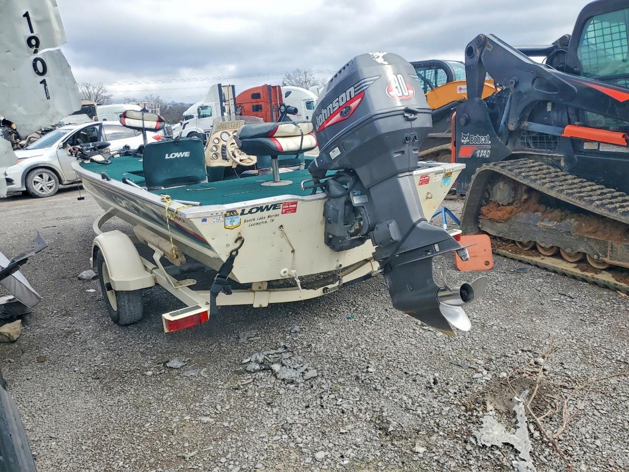1999 Lowe Boat
