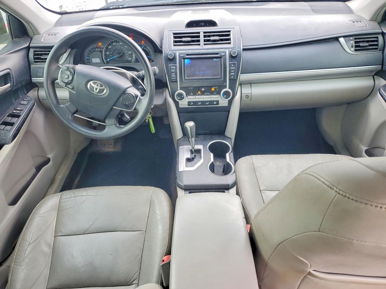 2013 Toyota Camry le