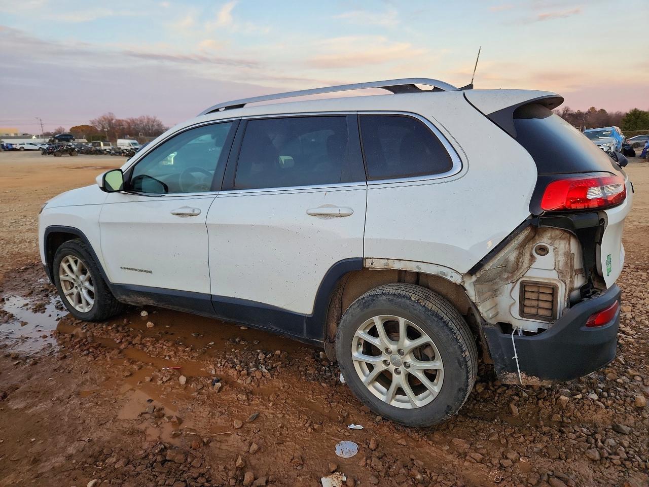 2016 Jeep Cherokee Latitude