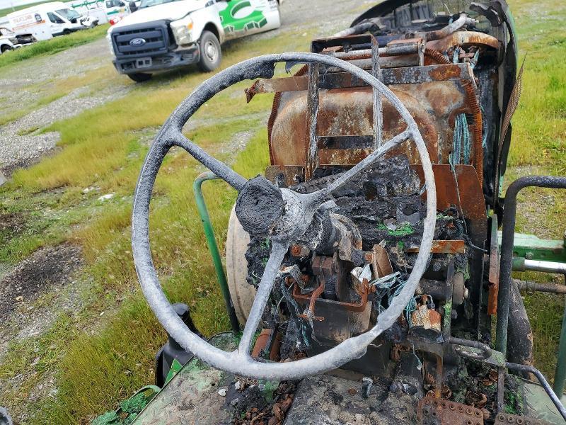 2004 John Deere 6420 Tractor