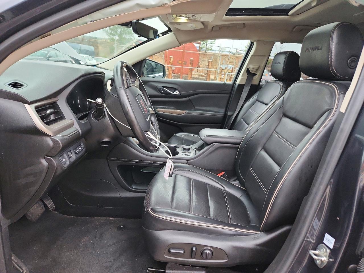 2022 GMC Acadia Denali