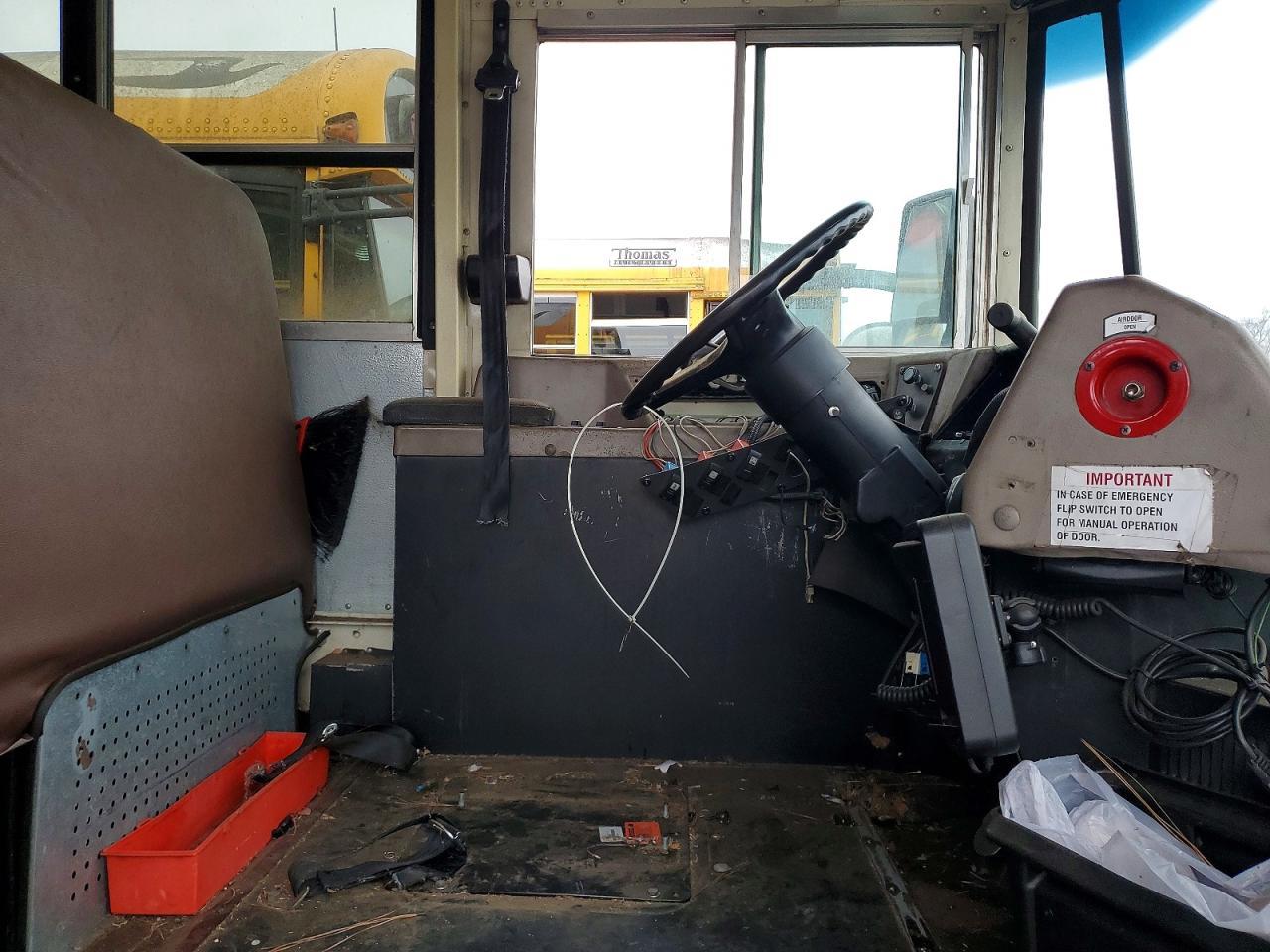2006 International 2000-School Bus