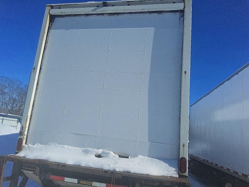 2017 Hino 268 BOX Truck