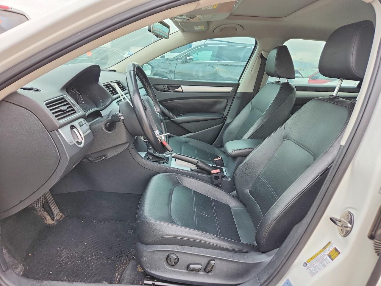 2012 Volkswagen Passat se