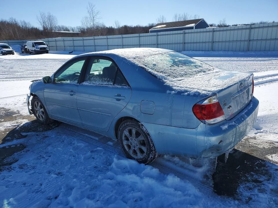 2005 Toyota Camry le