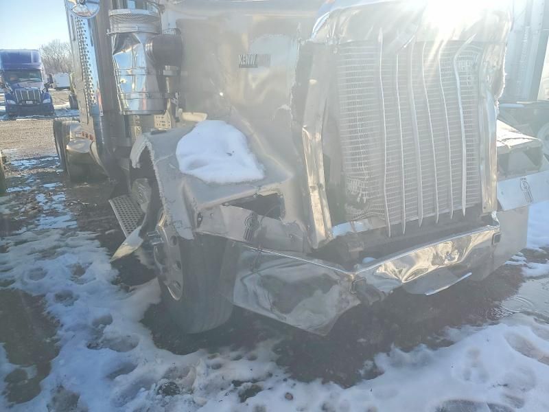 1999 Kenworth W900 Semi Truck