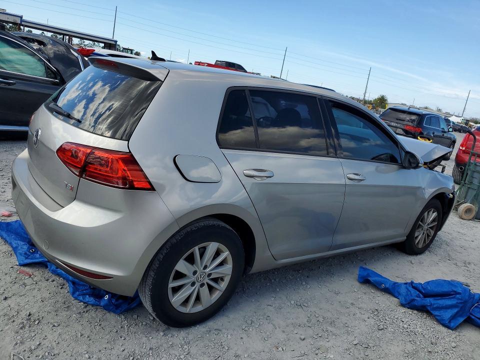 2016 Volkswagen Golf S/se
