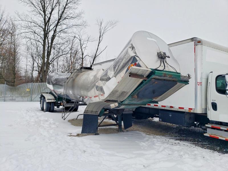 1993 Bar-Bel 103SM Tank Trailer
