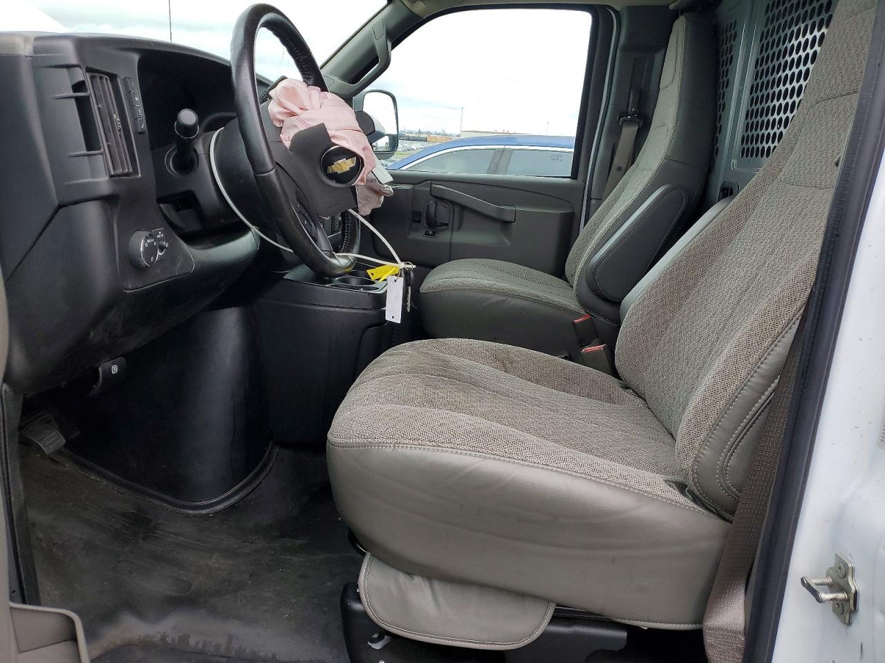 2023 Chevrolet Express 2500 Cargo Utility / Service Van