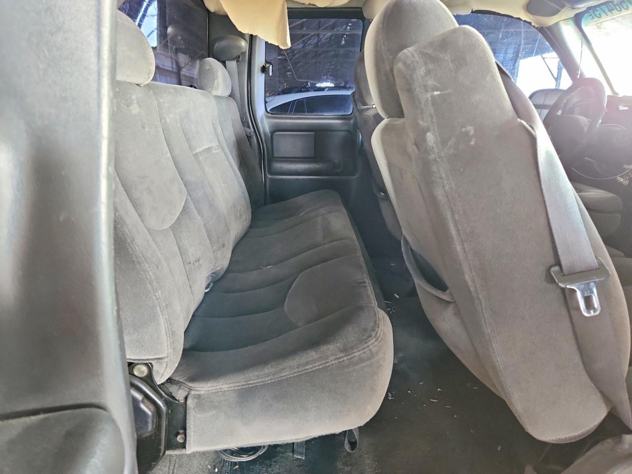 2004 Chevrolet Silverado C1500