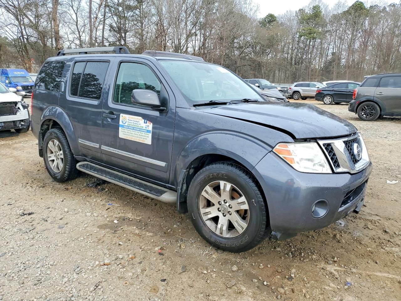 2012 Nissan Pathfinder s