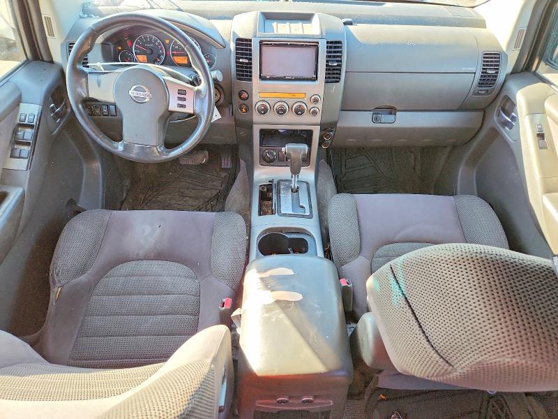 2005 Nissan Pathfinder le