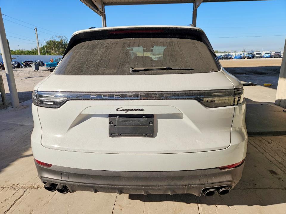 2023 Porsche Cayenne Base
