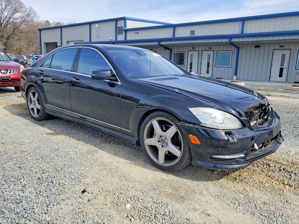 2013 Mercedes-Benz S 550