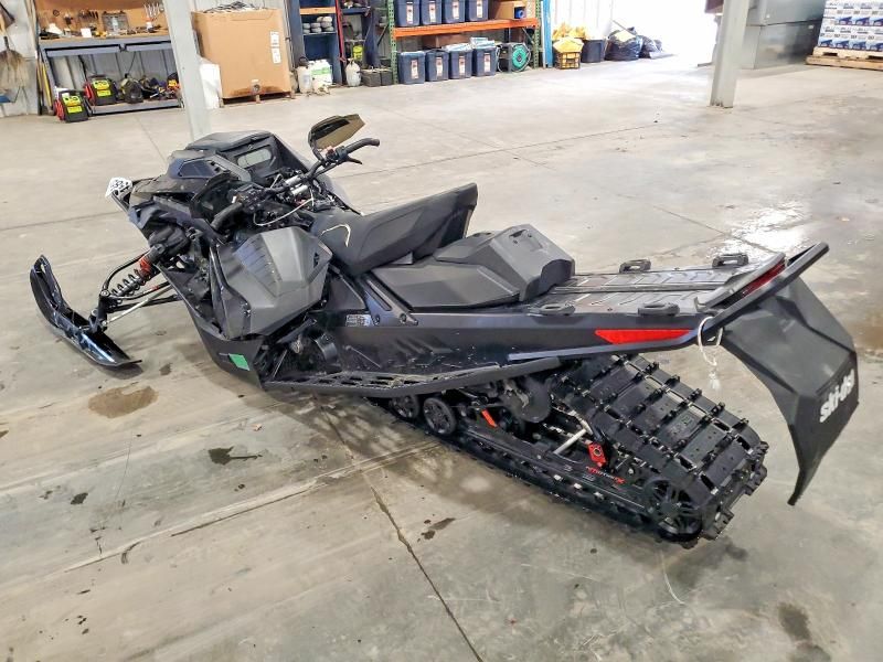 2023 Skidoo 2023 Skidoo Renegade