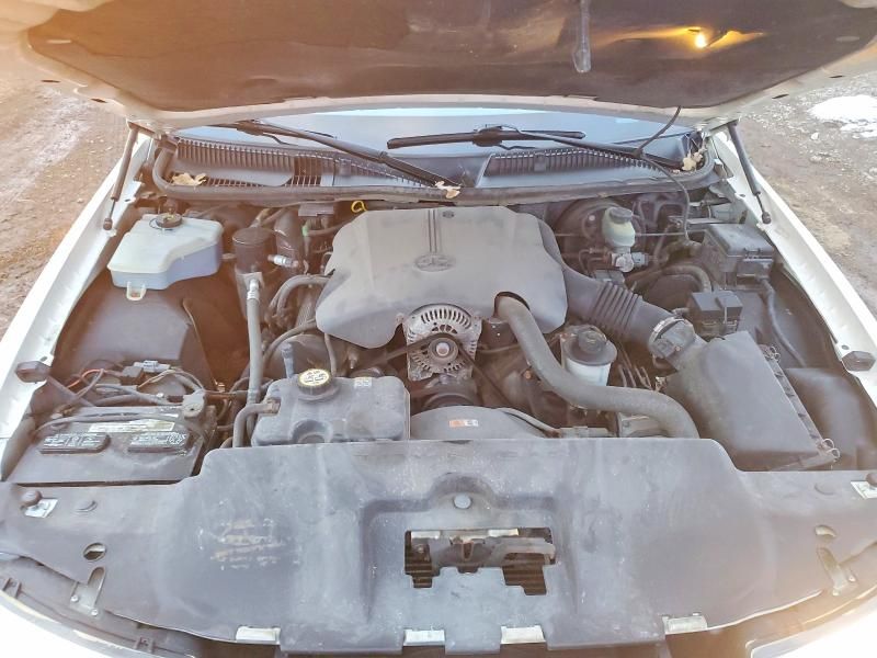 2001 Lincoln Town car Signature