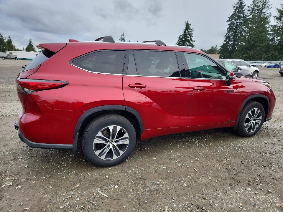 2021 Toyota Highlander Hybrid xle