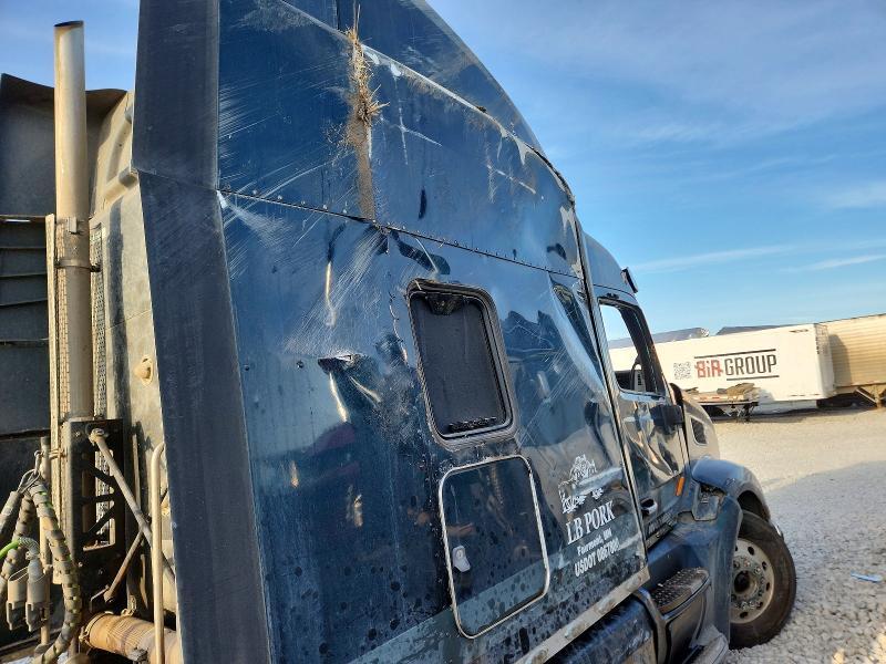 2020 Peterbilt 579 Semi Truck