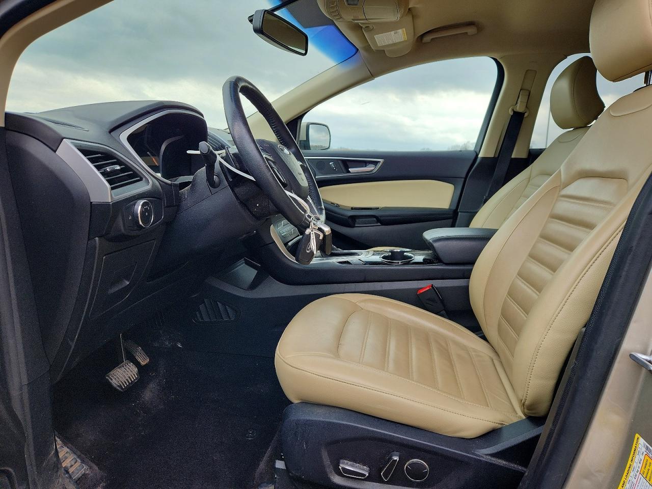 2017 Ford Edge sel