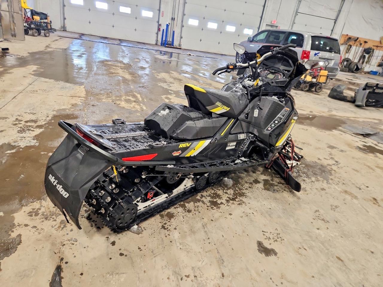 2018 Skidoo Snowmobile