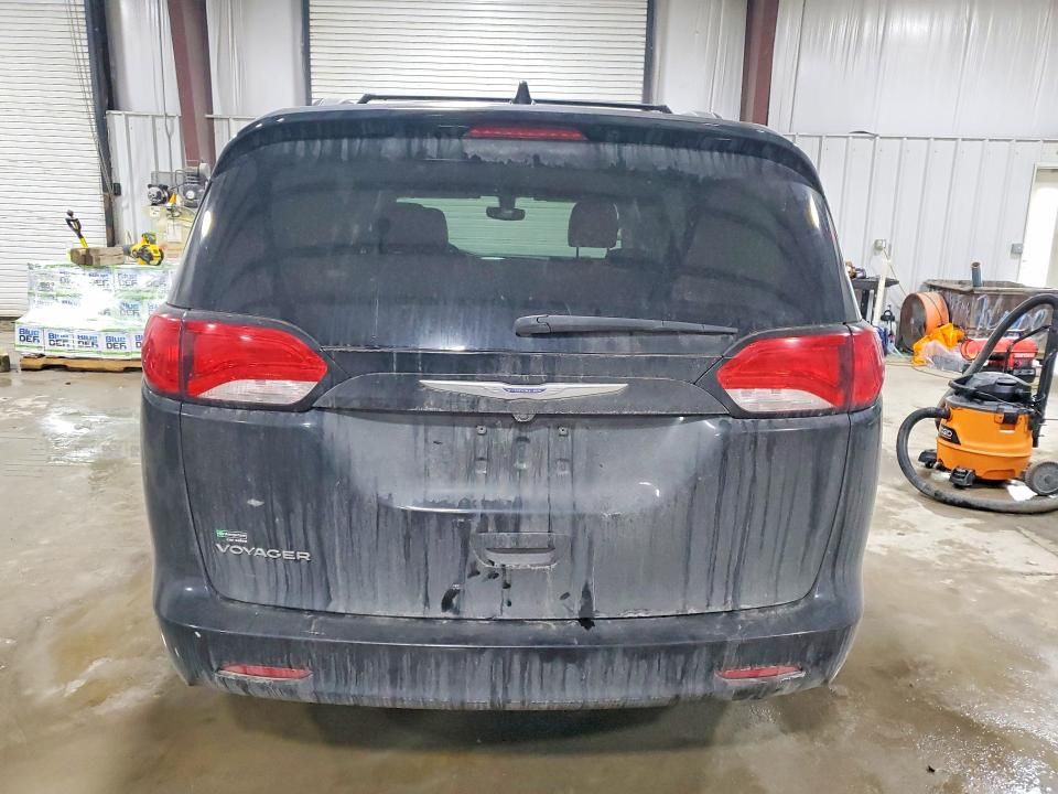 2020 Chrysler Voyager lxi