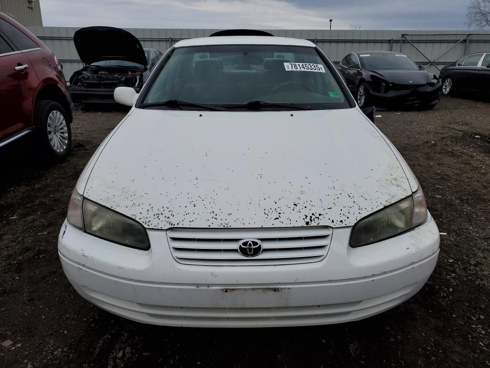 1998 Toyota Camry le