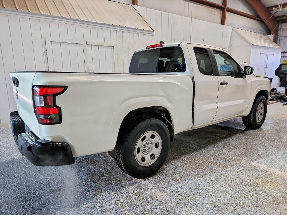 2022 Nissan Frontier S