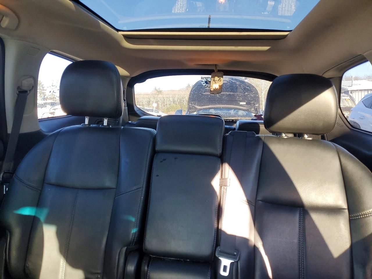 2014 Nissan Pathfinder s