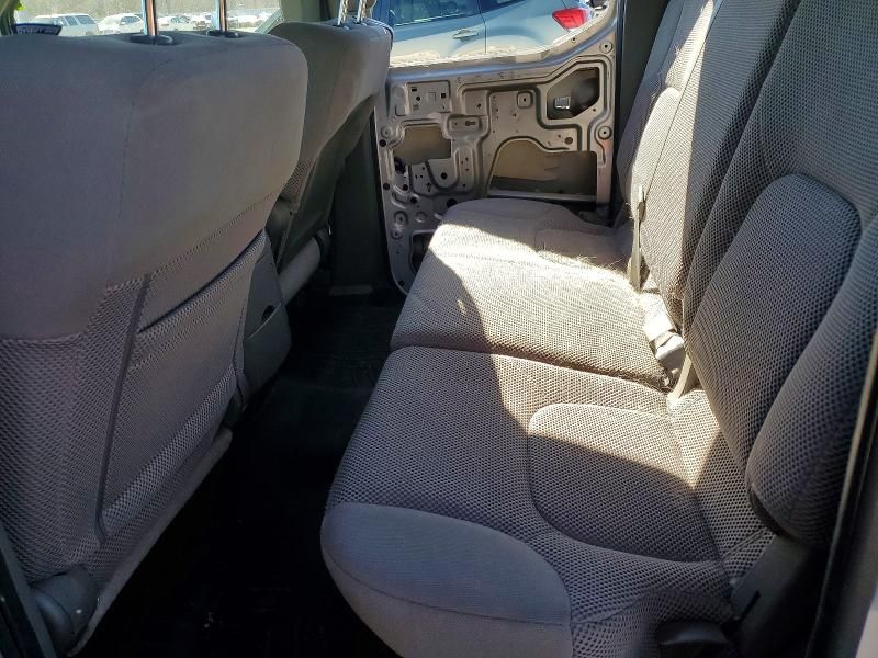 2014 Nissan Frontier s