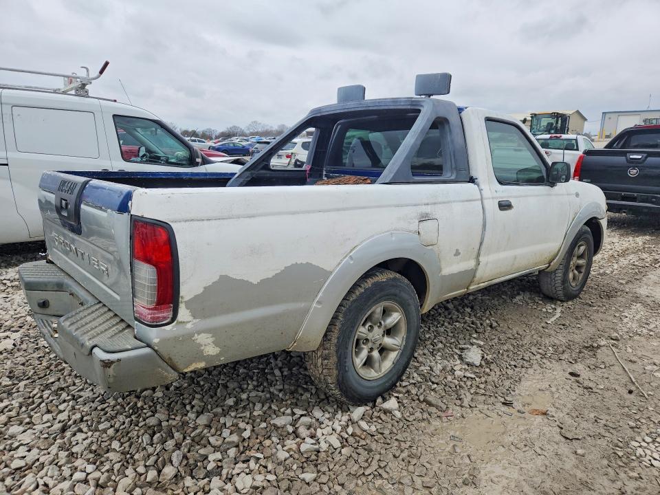 2001 Nissan Frontier xe