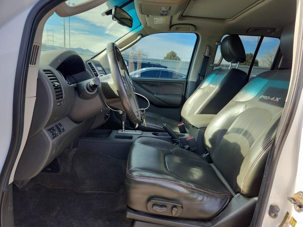 2011 Nissan Frontier s