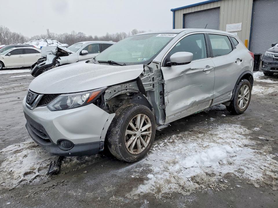 2018 Nissan Rogue Sport s