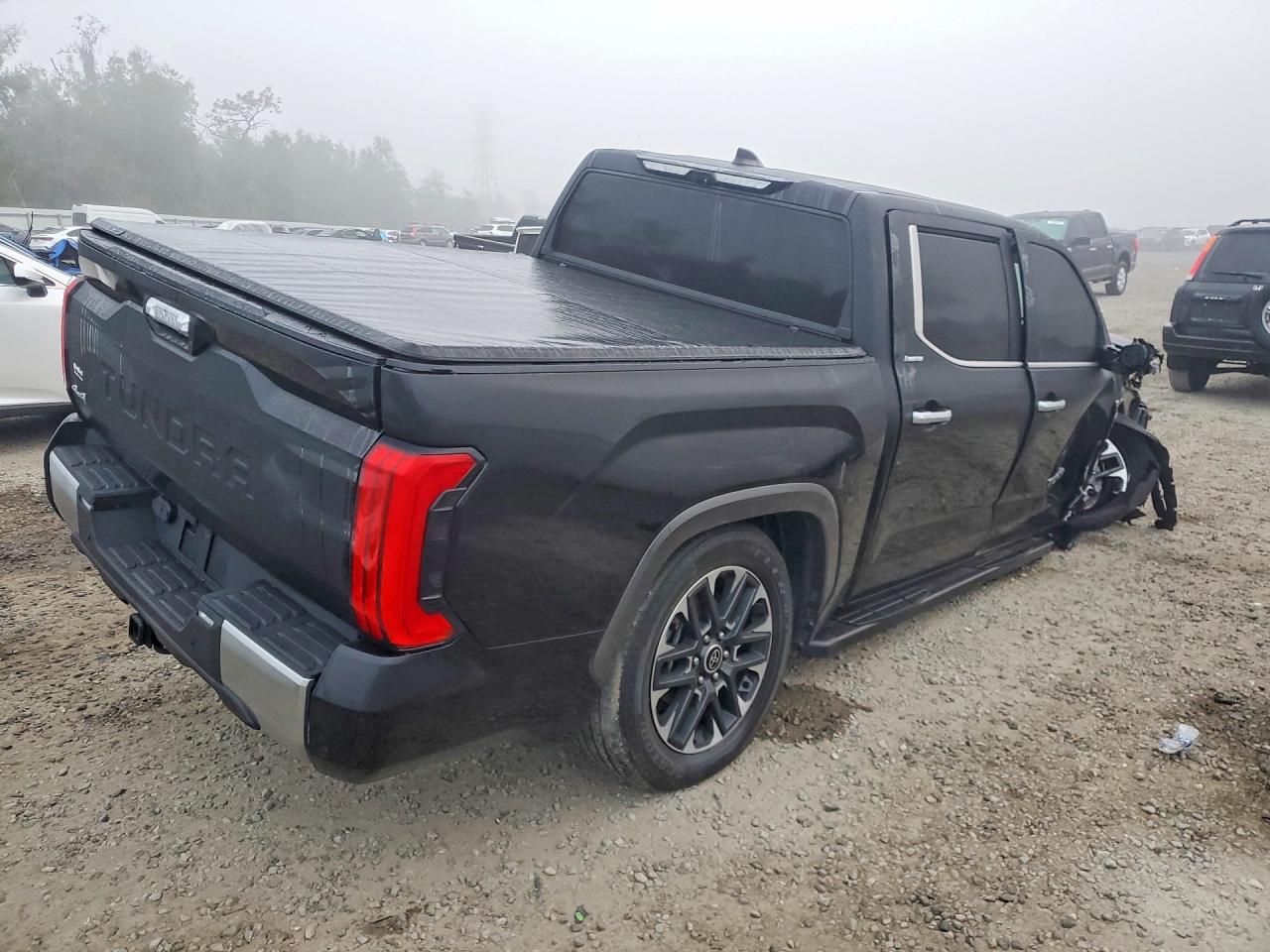 2023 Toyota Tundra Crewmax Limited