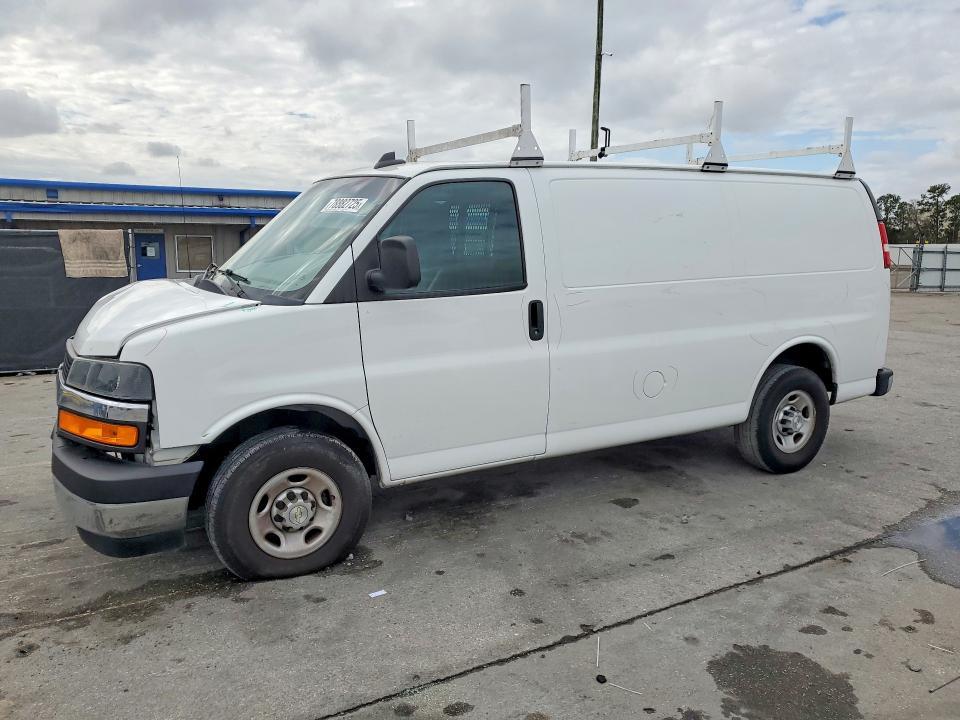 2022 Chevrolet Express 2500 Utility / Service van