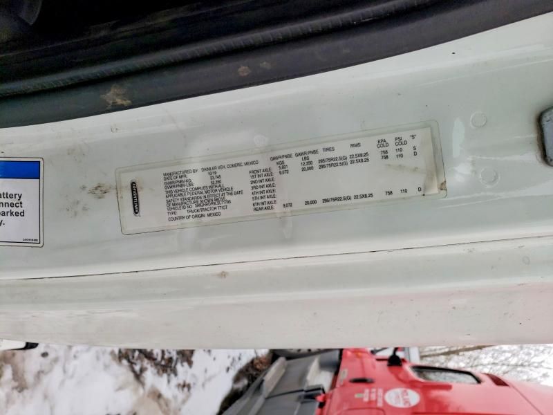 2020 Freightliner Cascadia 126