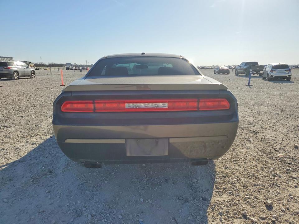 2014 Dodge Challenger sxt