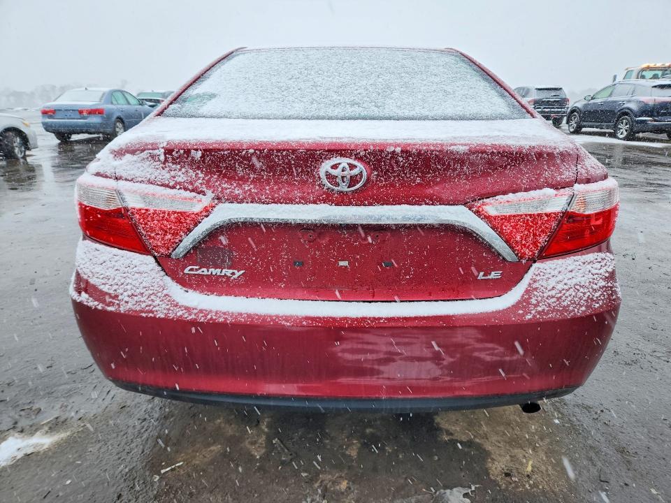2016 Toyota Camry le