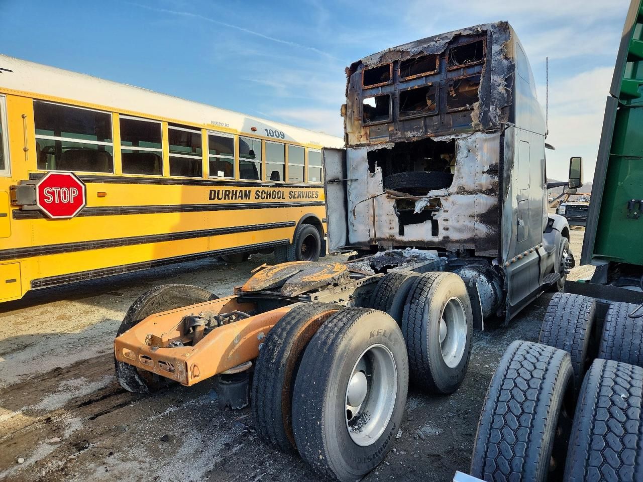 2022 Peterbilt 579 Semi Truck